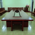Bàn hội nghị 02
