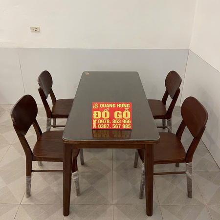Bộ bàn ăn tai voi sồi 4 ghế