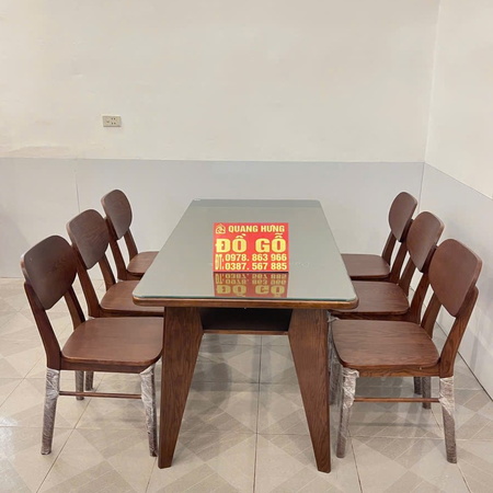 Bộ bàn ăn gỗ sồi tai voi