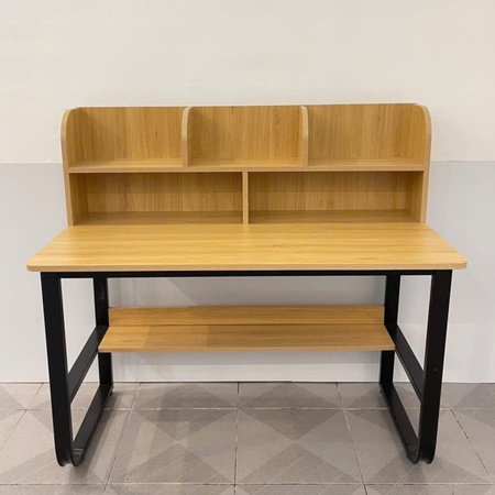 Bàn học sinh chân sắt - Gỗ CN màu sáng