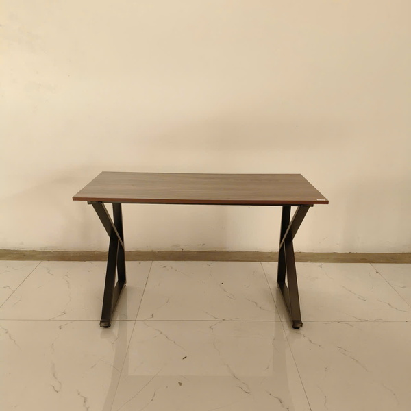 Bàn làm việc chữ K