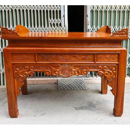 Bàn thờ gỗ gõ màu cánh gián