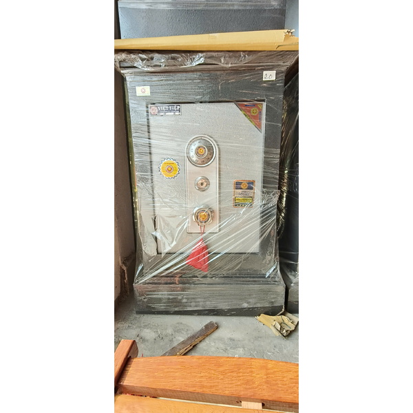 Két sắt cơ 65