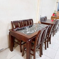 Bộ bàn ăn mặt đá ghế tựa cong