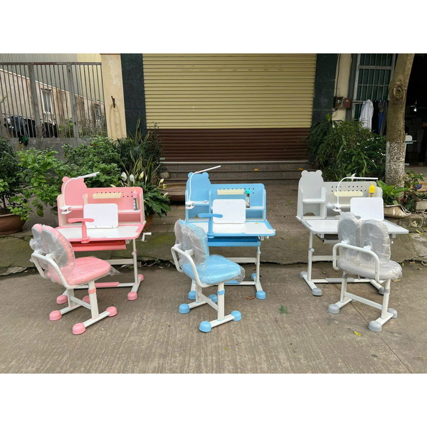Bàn học chống gù tai gấu