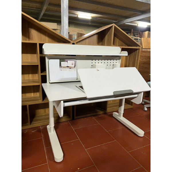 Bàn học chống gù bàn gấp gọn